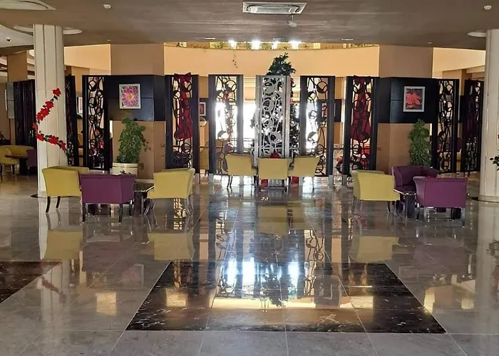 Apartman Front 2br At Elkarma & Aqua Park Gurdaka